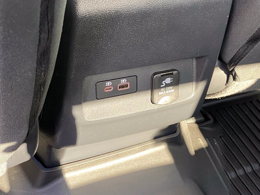 Used 2023 Nissan Frontier PRO-4X w/ Pro Convenience Package AWD/4WD image 29