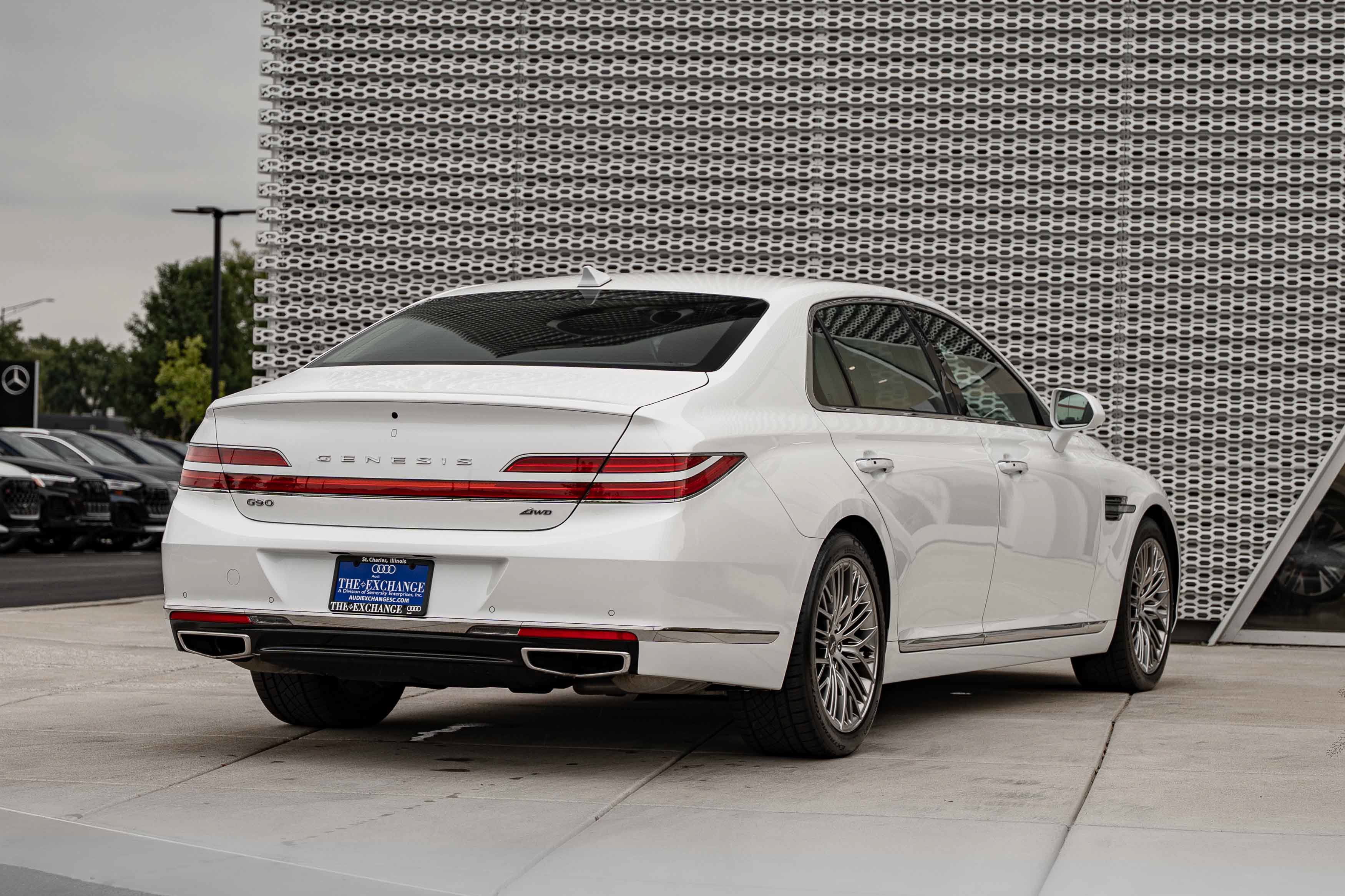 Used 2021 Genesis G90 3.3T Premium AWD/4WD image 4