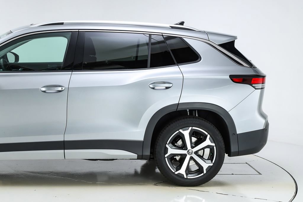 New 2026 Volkswagen Tiguan SE image 4