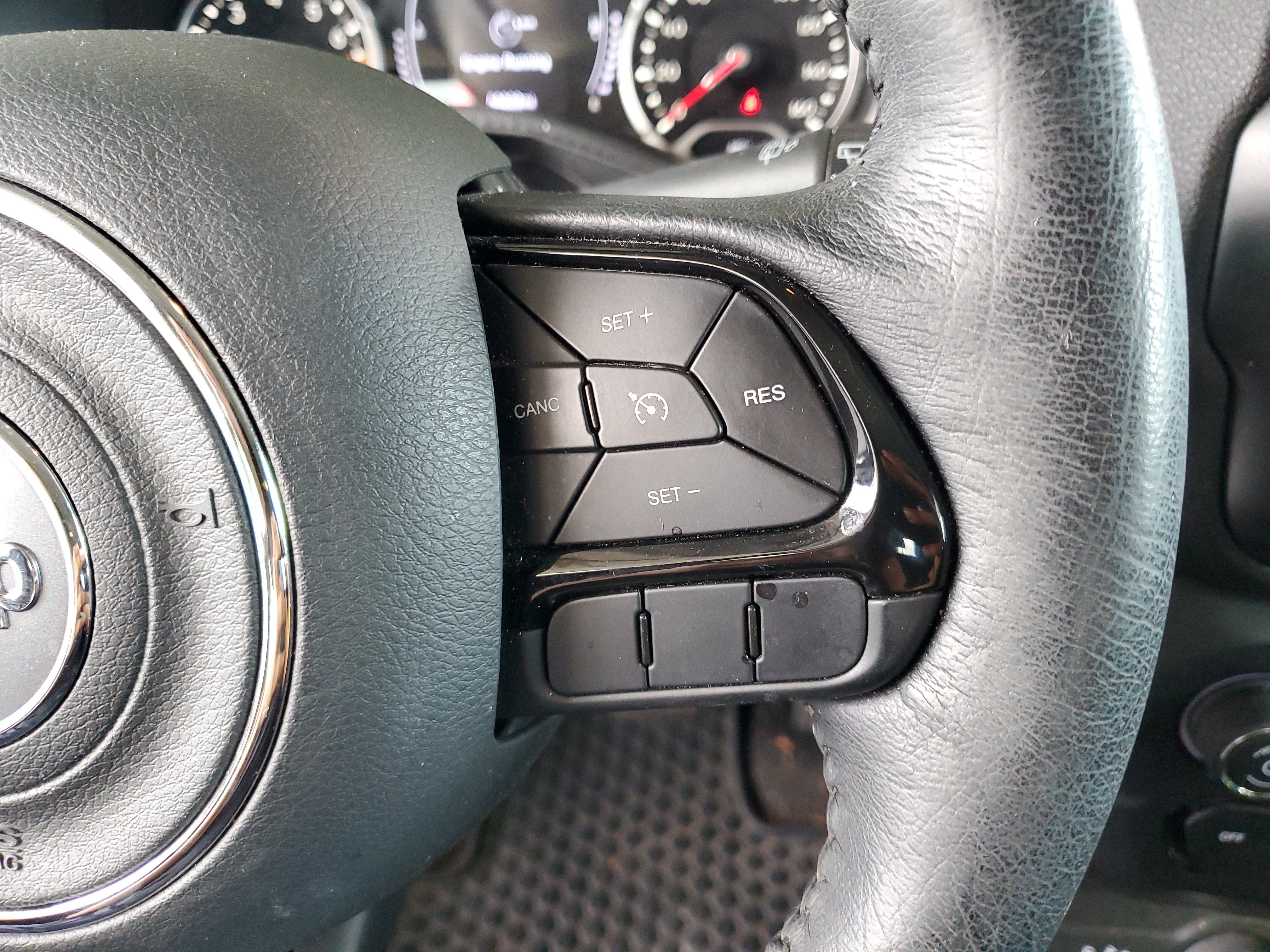 Certified 2020 Jeep Renegade Altitude AWD/4WD image 25