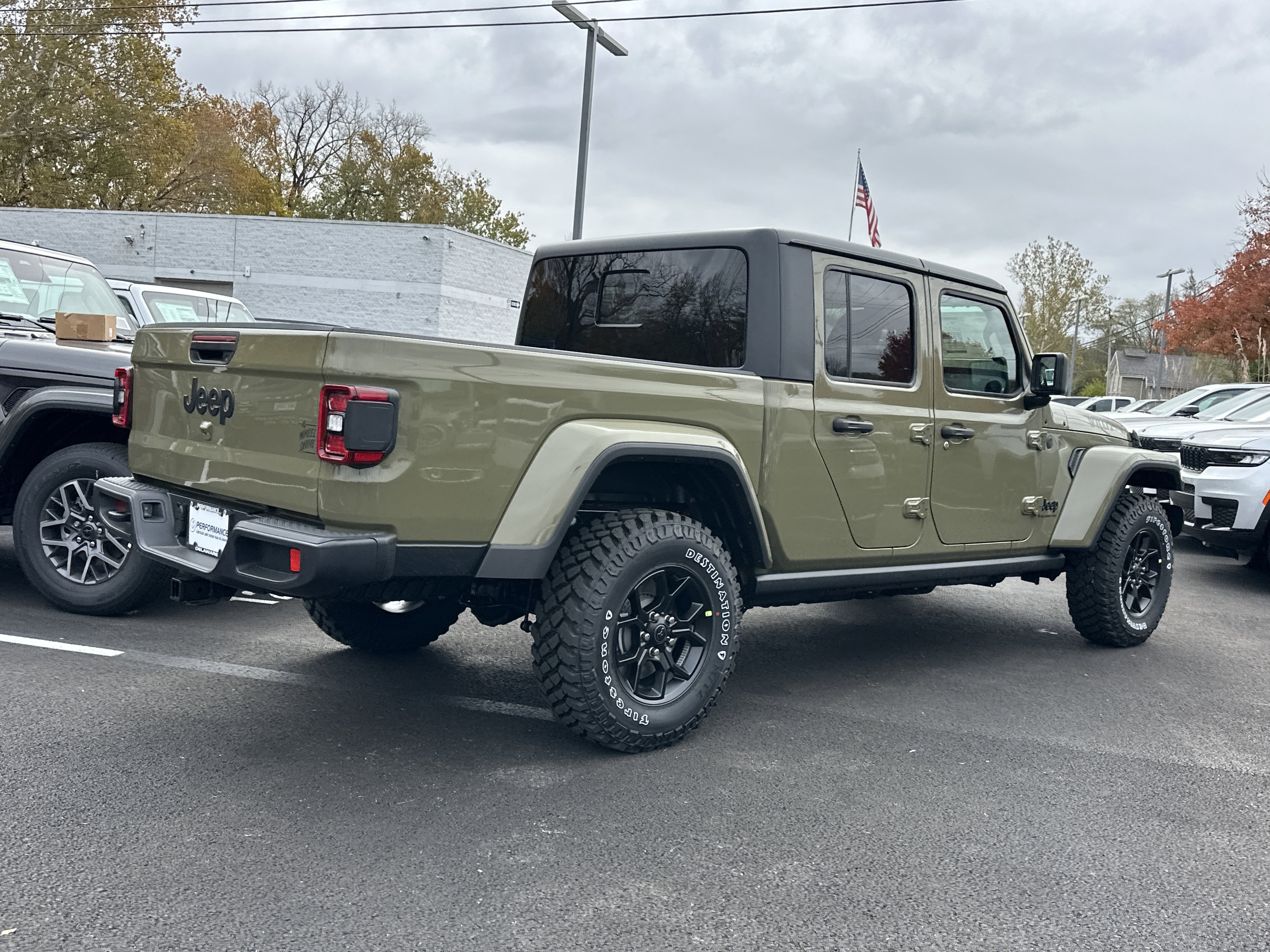 New 2026 Jeep Gladiator Willys image 16