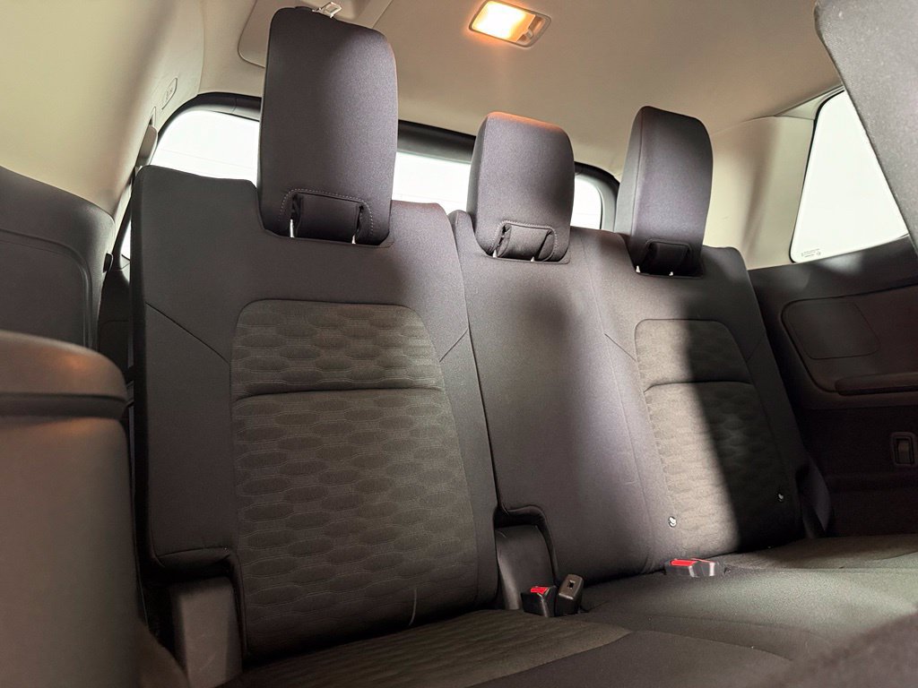Used 2024 Nissan Pathfinder SV FWD image 20