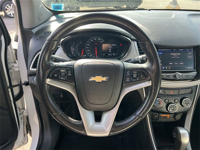 Used 2020 Chevrolet Trax LT w/ Driver Confidence Package image 20