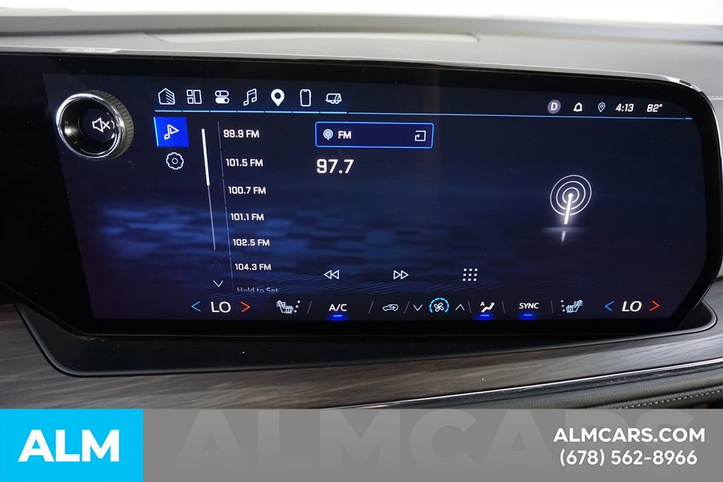 Used 2025 Chevrolet Suburban Z71 AWD/4WD image 41