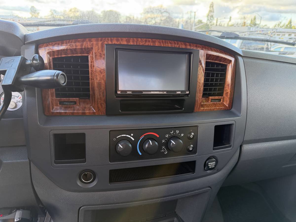 Used 2006 Dodge Ram 3500 Truck SLT w/ Quad Cab Big Horn Value Group image 15