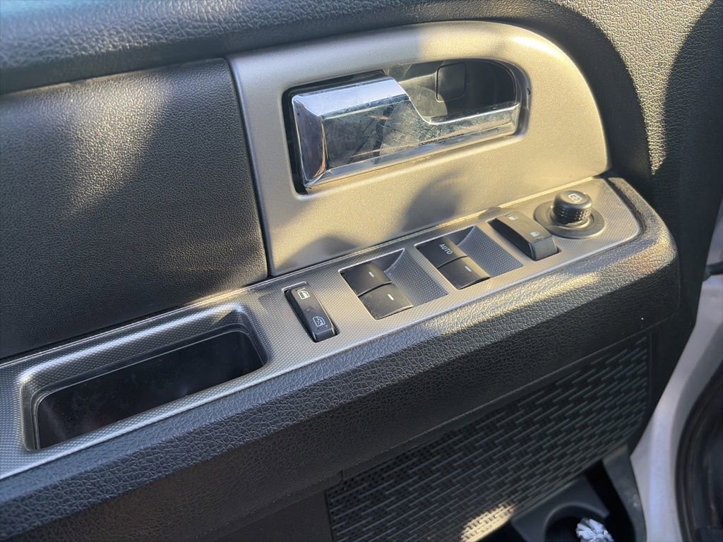 Used 2015 Ford Expedition XLT RWD image 18