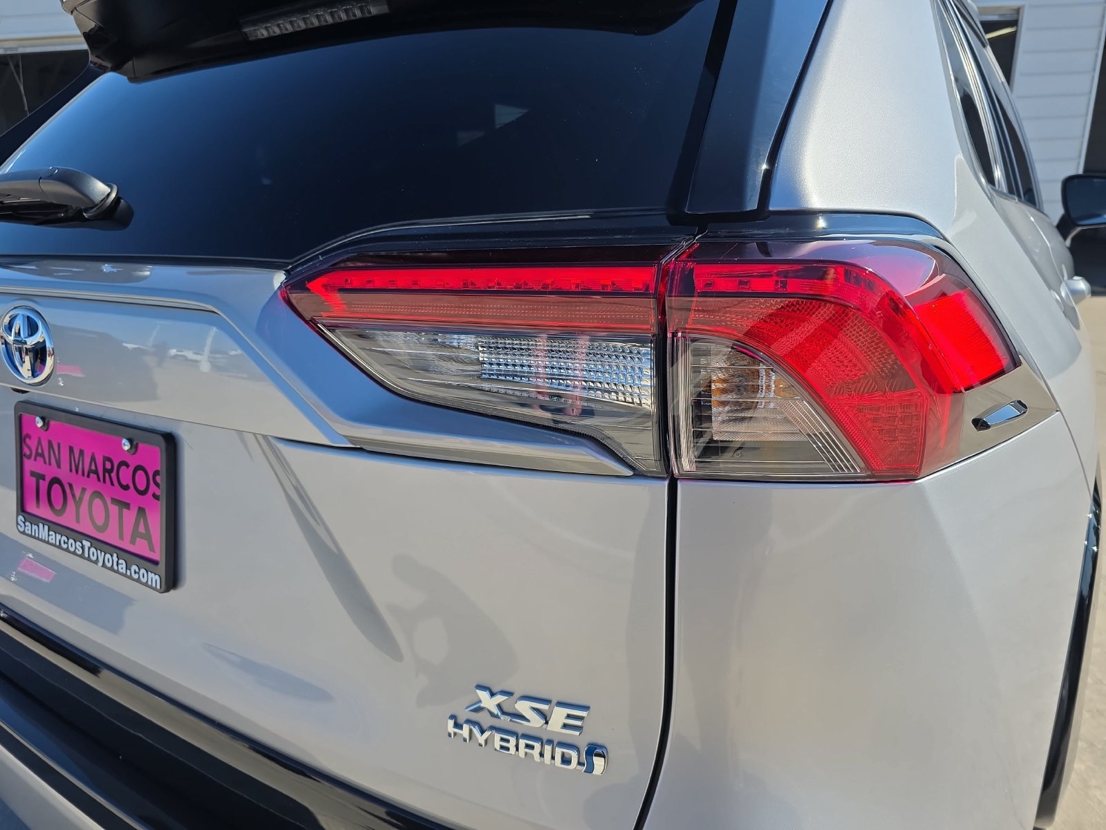 Used 2024 Toyota RAV4 XSE AWD/4WD image 30