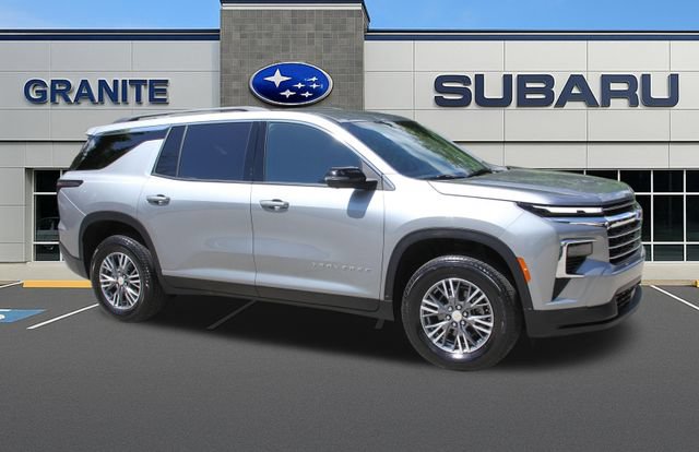 Used 2026 Chevrolet Traverse LT w/ Driver Confidence Package AWD/4WD image 13