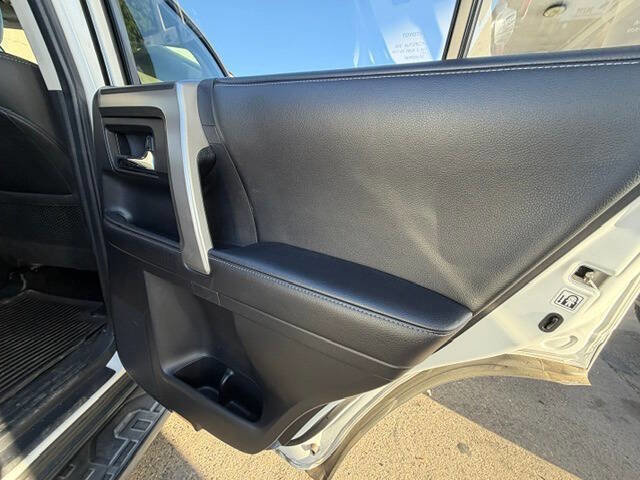 Used 2019 Toyota 4Runner SR5 Premium AWD/4WD image 13