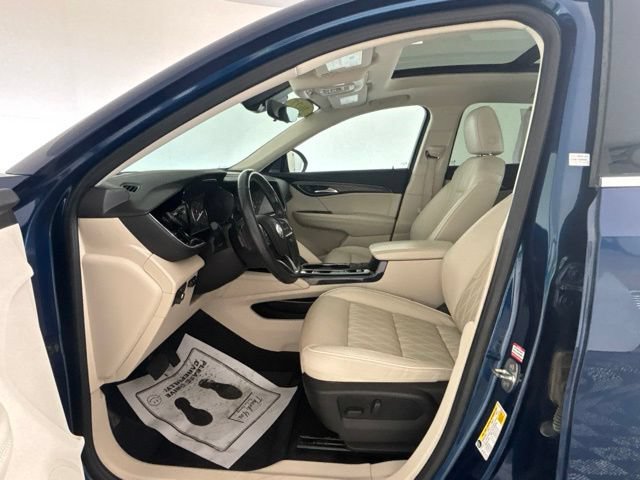 Used 2022 Buick Envision Avenir w/ Technology Package II AWD/4WD image 21