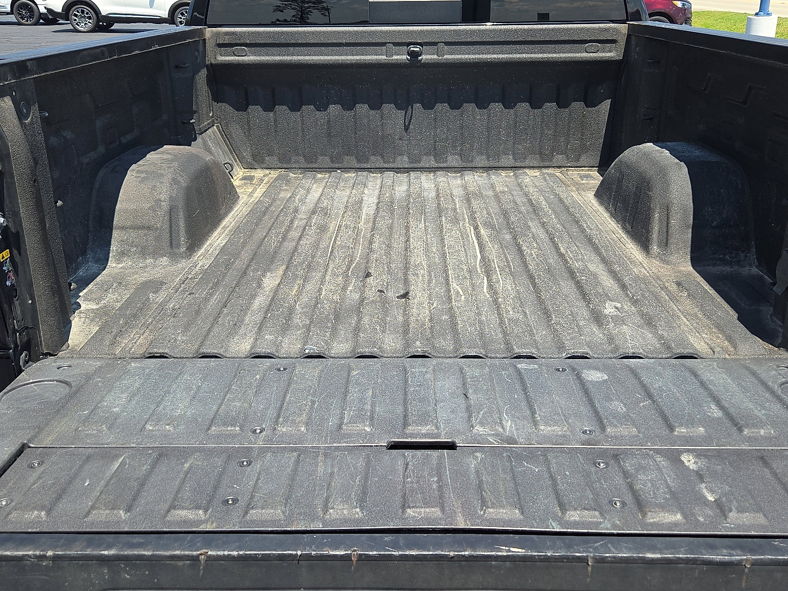 Used 2021 GMC Sierra 1500 Elevation w/ Preferred Package image 7