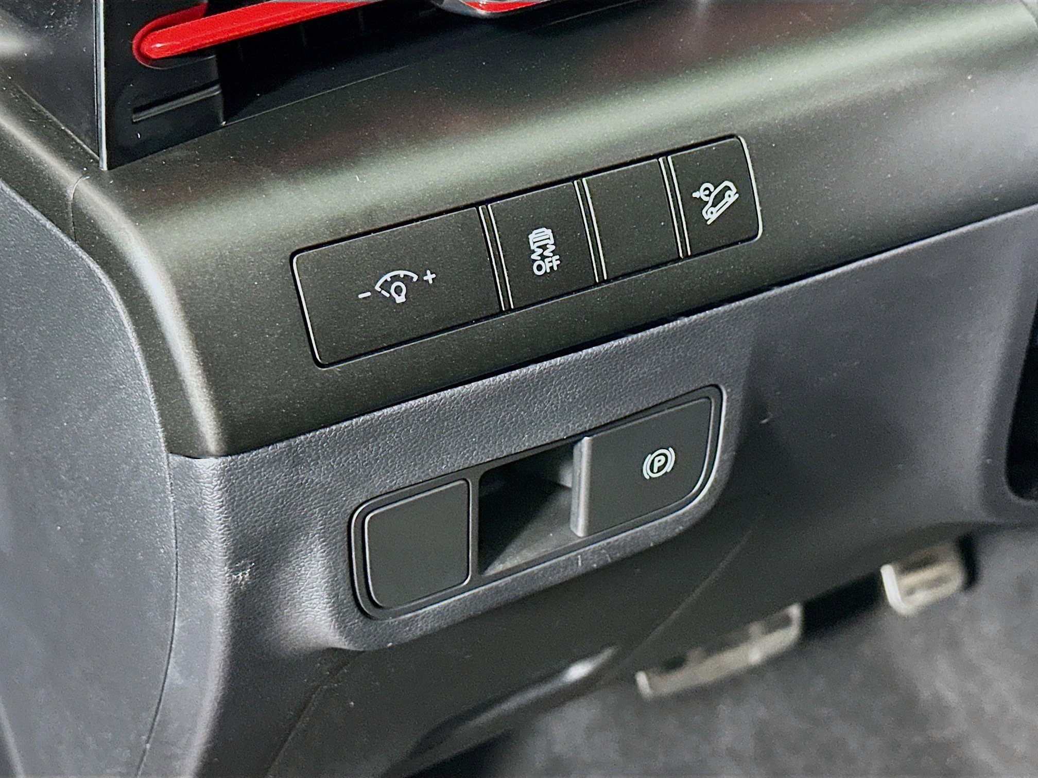 Used 2024 Hyundai Kona N Line image 17