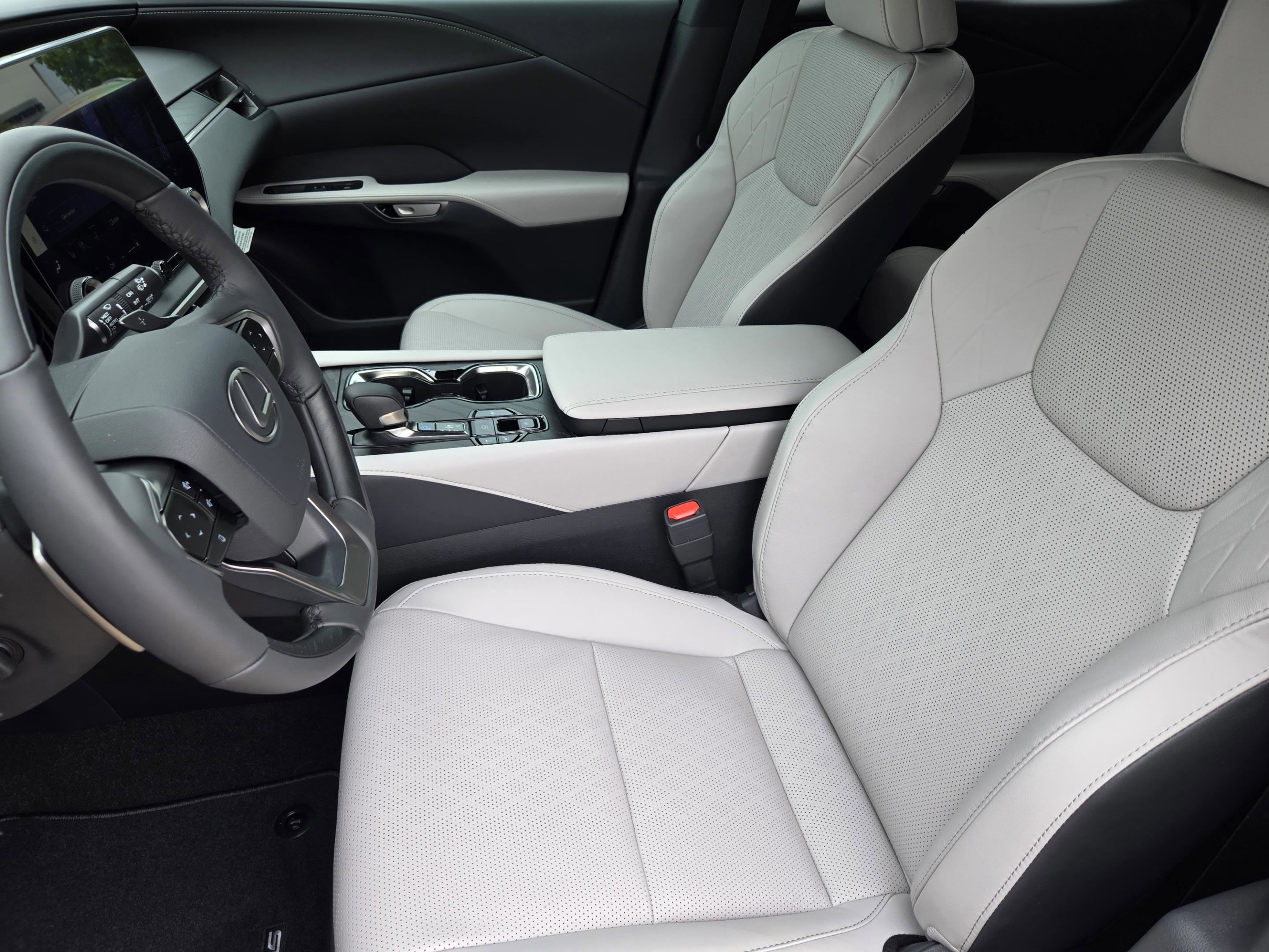 New 2026 Lexus RX 350h AWD/4WD image 5