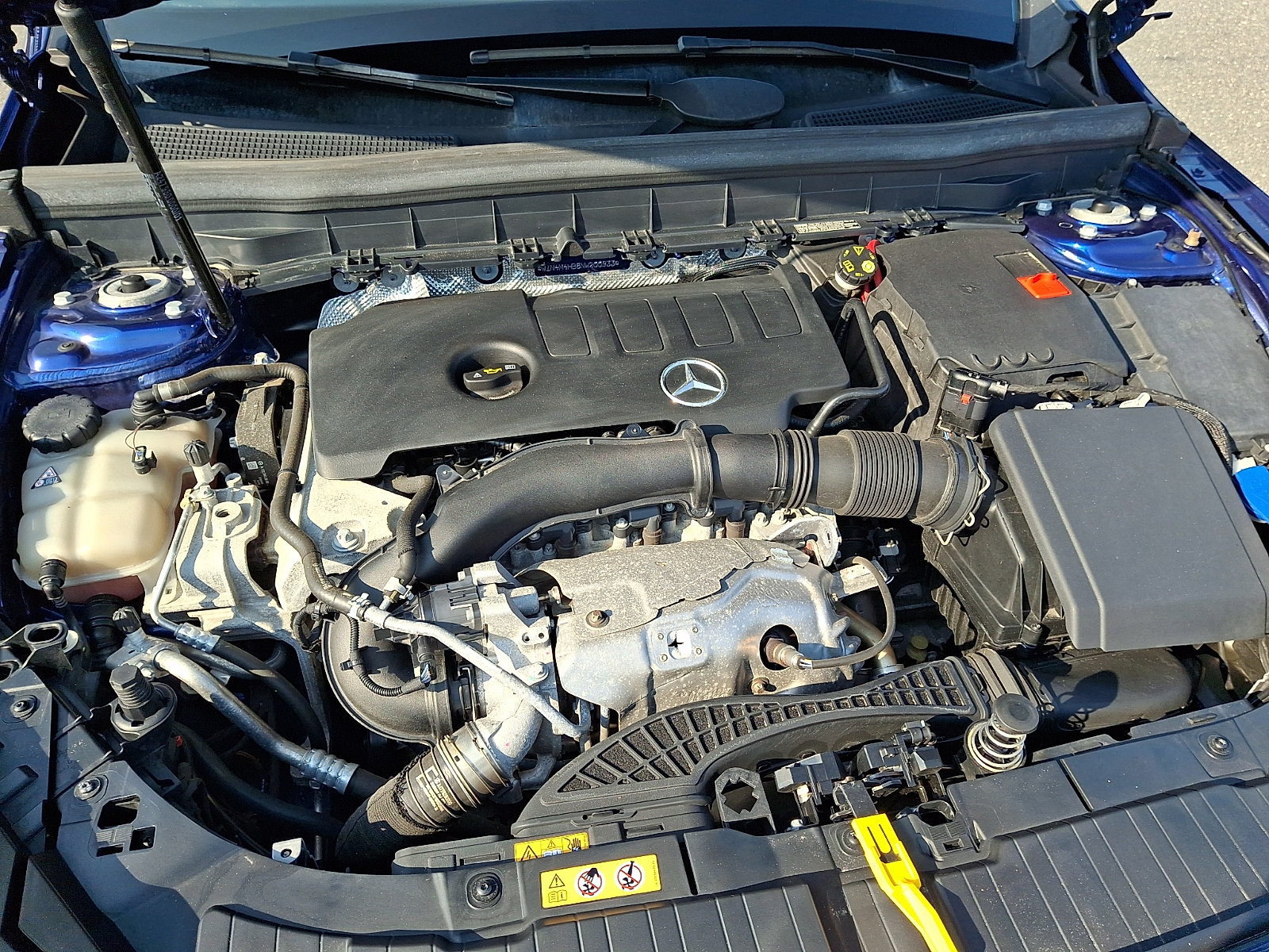 Used 2022 Mercedes-Benz GLB 250 4MATIC image 28