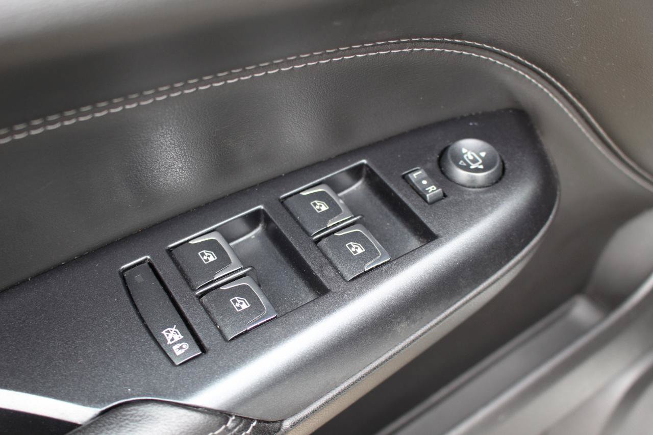 Used 2015 Cadillac SRX Performance w/ Driver Awareness Package AWD/4WD image 12