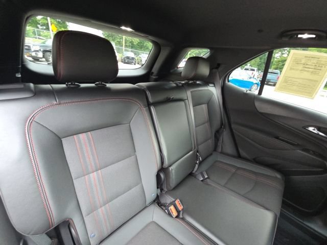Used 2022 Chevrolet Equinox RS w/ LPO, Floor Liner Package FWD image 15