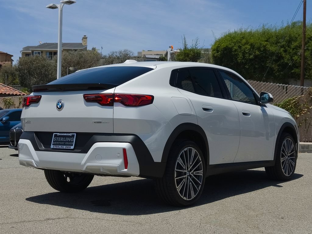 New 2026 BMW X2 xDrive28i w/ Technology Package AWD/4WD image 17