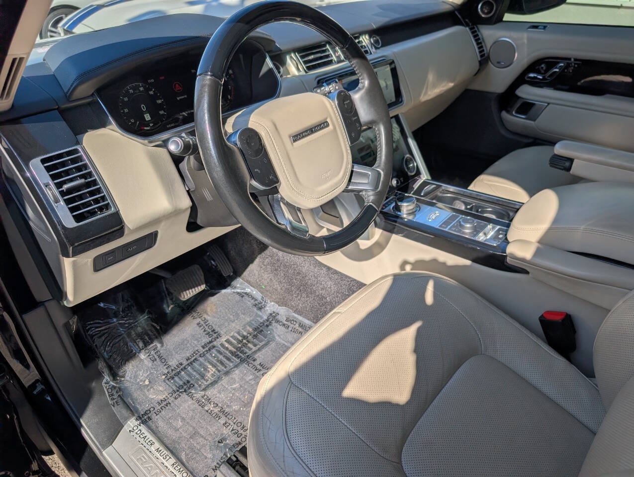 Used 2018 Land Rover Range Rover HSE AWD/4WD image 11