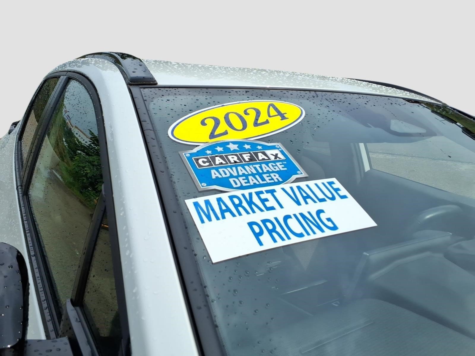 Used 2024 Subaru Solterra AWD/4WD image 9