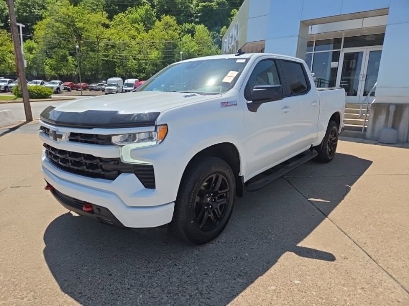 Used 2024 Chevrolet Silverado 1500 RST w/ Convenience Package II AWD/4WD image 3