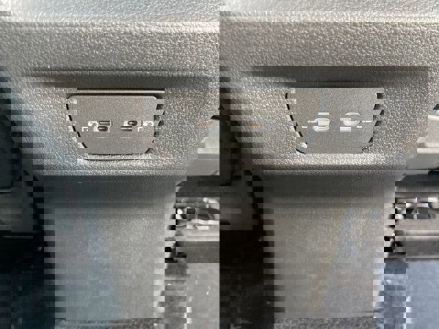 New 2025 Volkswagen Tiguan SE image 54