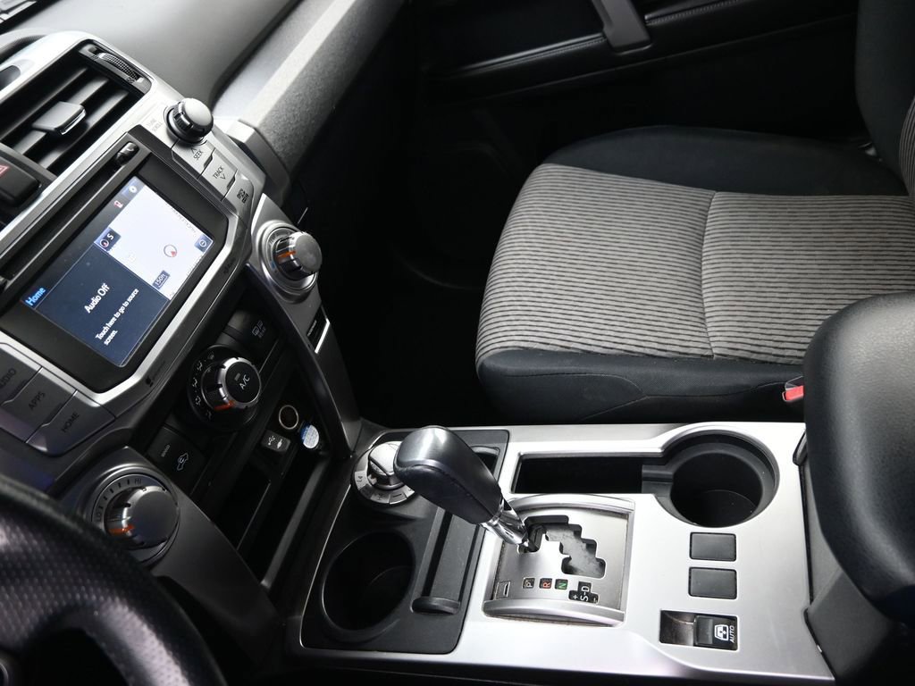 Used 2015 Toyota 4Runner SR5 image 17