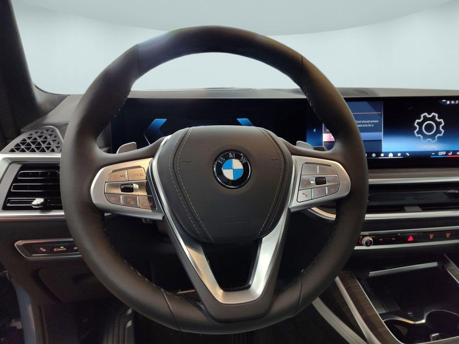 Used 2026 BMW X7 xDrive40i image 15