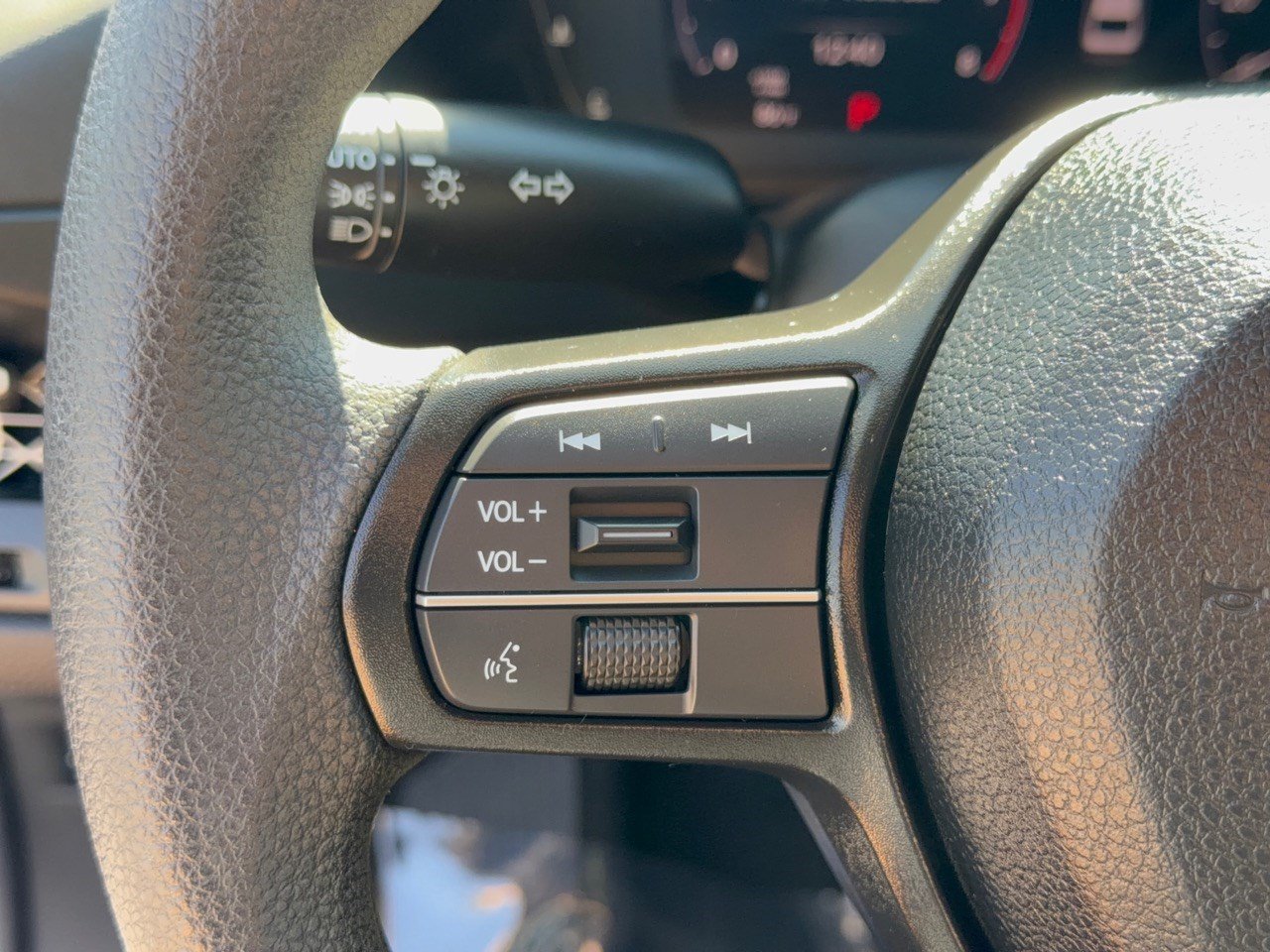 Used 2025 Honda Accord SE image 18