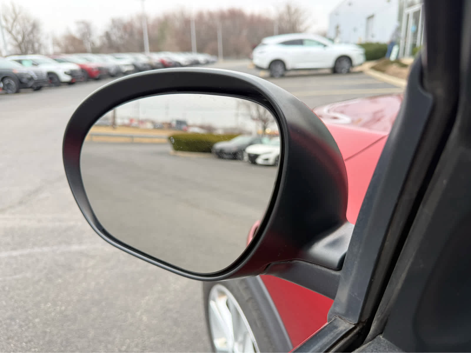 Used 2013 Nissan Juke SV image 23