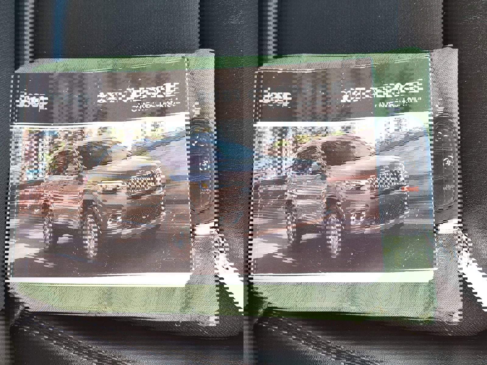 Used 2021 Jeep Cherokee Latitude Plus image 41