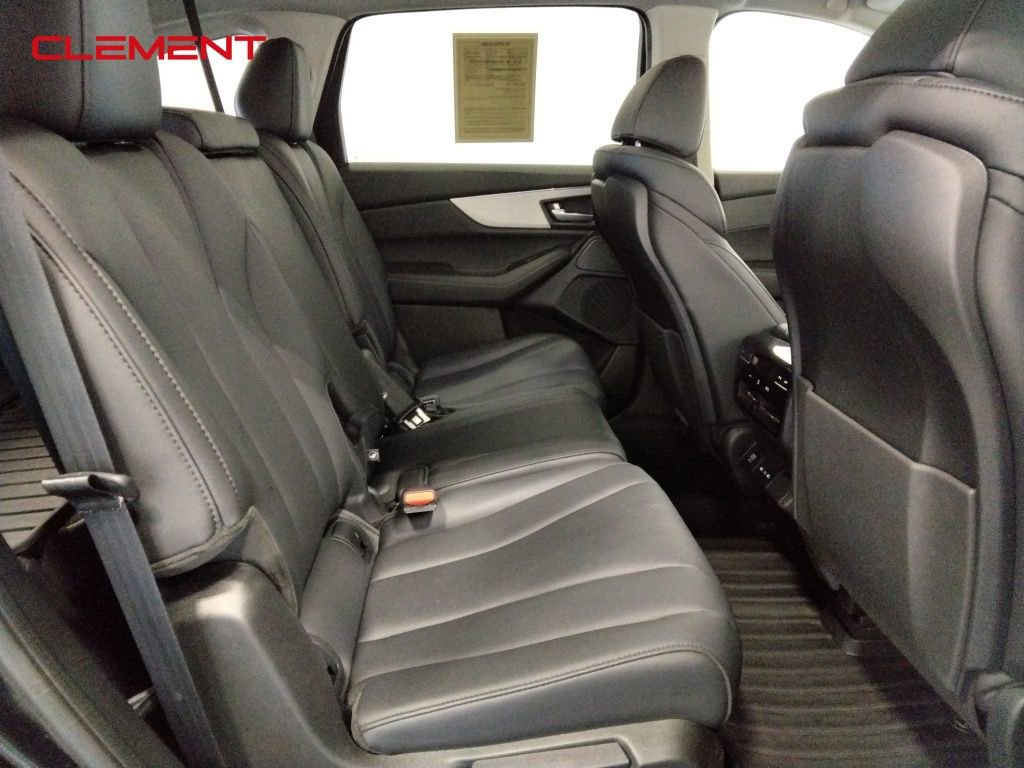 Used 2025 Acura MDX FWD image 32