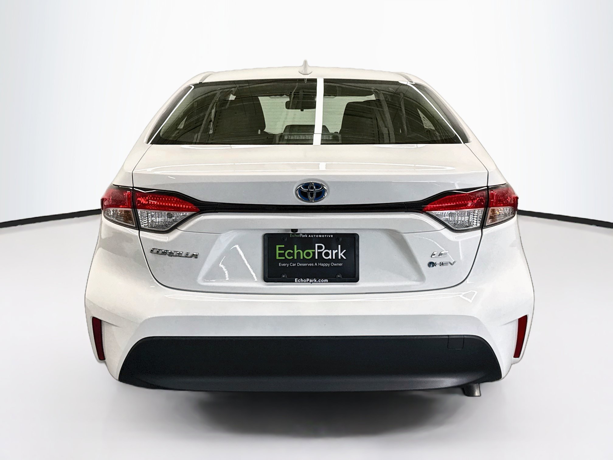 Used 2025 Toyota Corolla LE FWD image 7