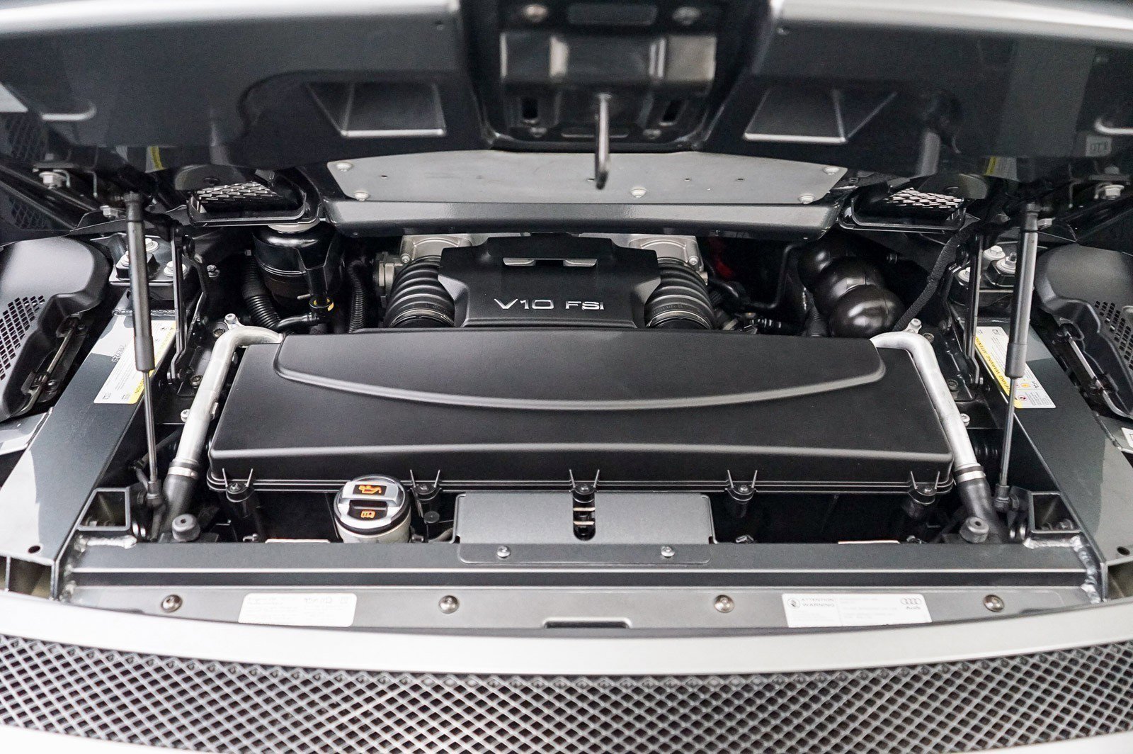 Used 2012 Audi R8 V10 AWD/4WD image 38