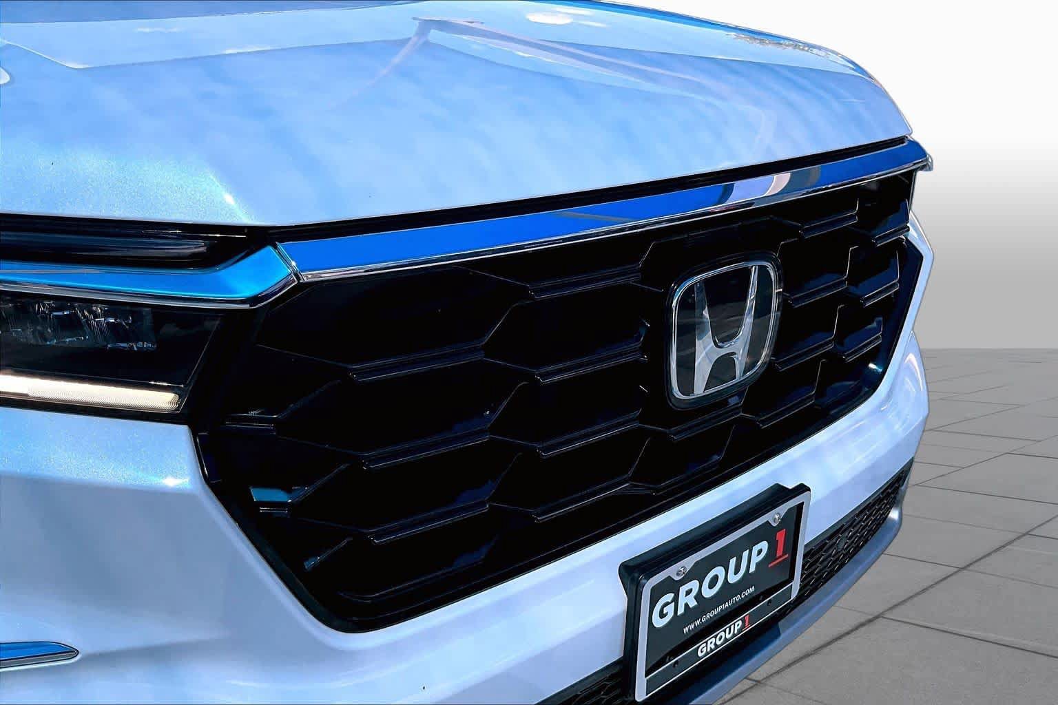 Used 2024 Honda Pilot Touring image 29