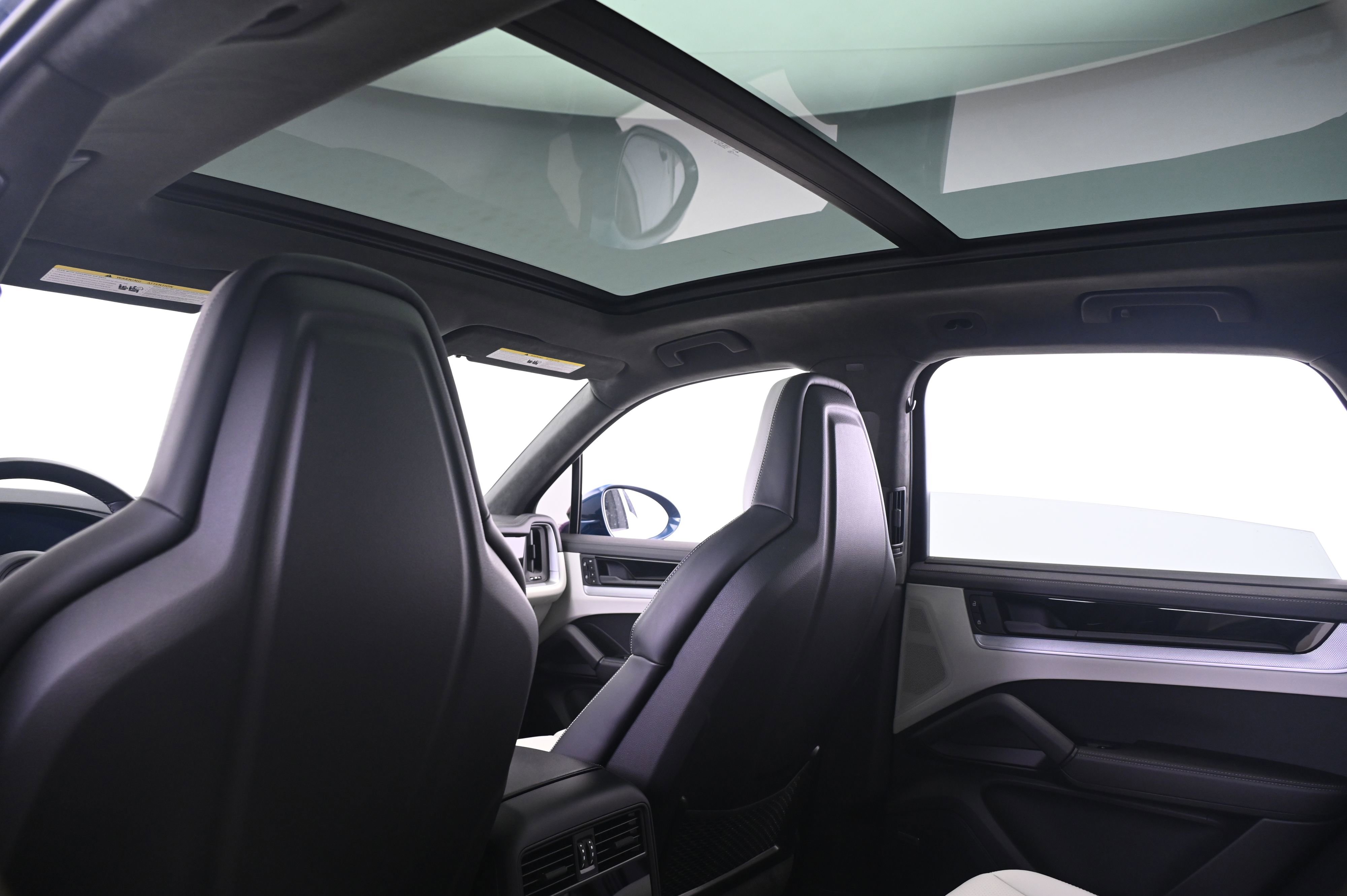 Certified 2024 Porsche Cayenne S image 25