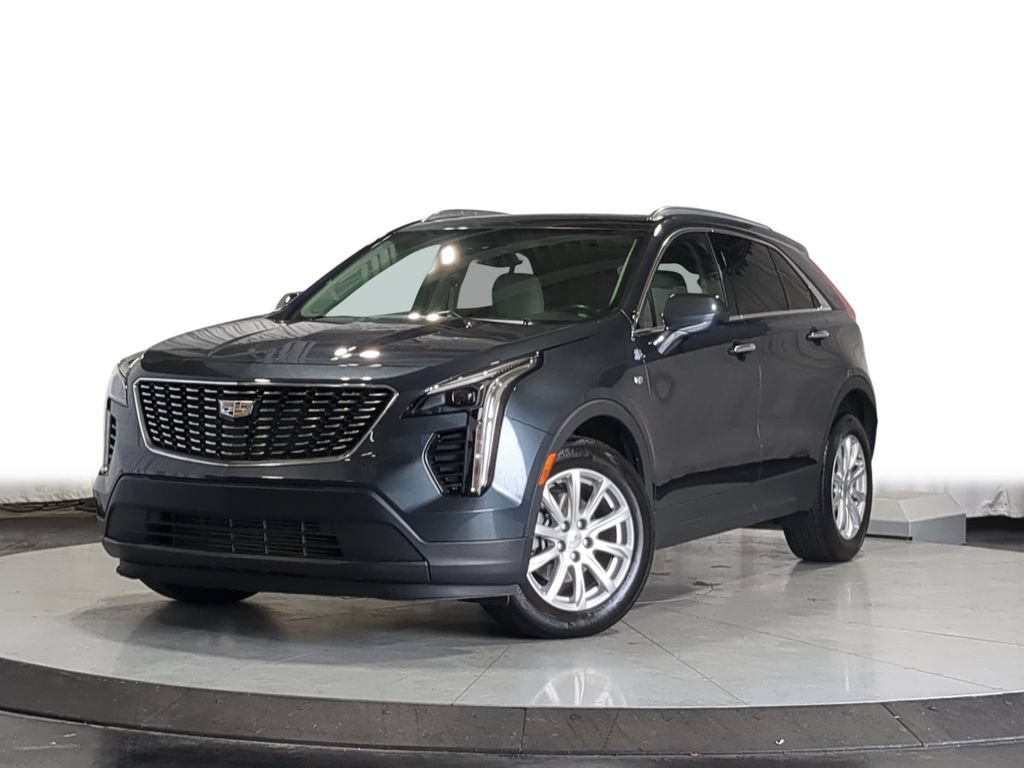 Used 2021 Cadillac XT4 Luxury w/ Cold Weather Package AWD/4WD image 1