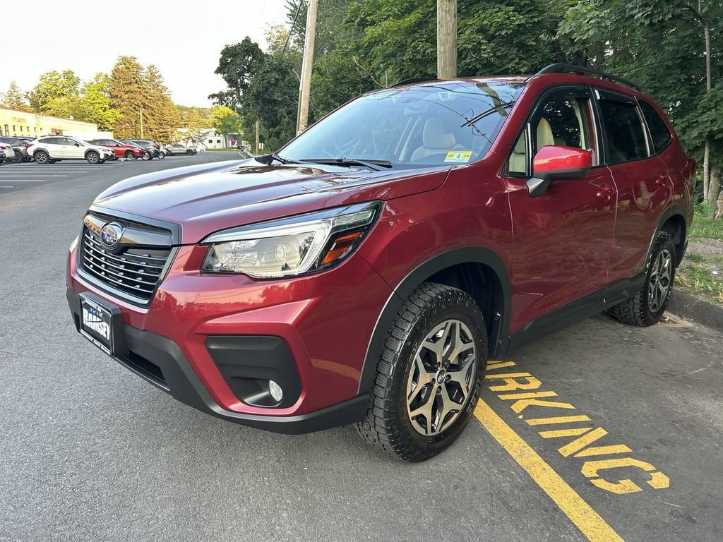 Certified 2021 Subaru Forester Premium AWD/4WD image 4