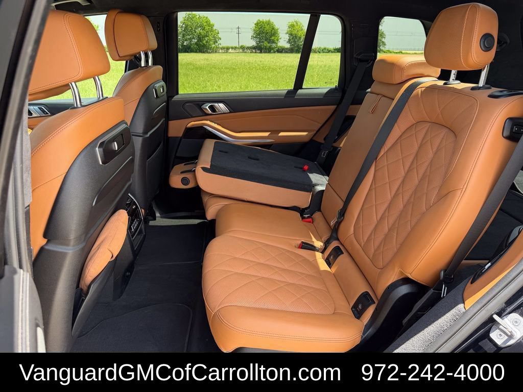 Used 2023 BMW X7 xDrive40i w/ M Sport Package AWD/4WD image 38