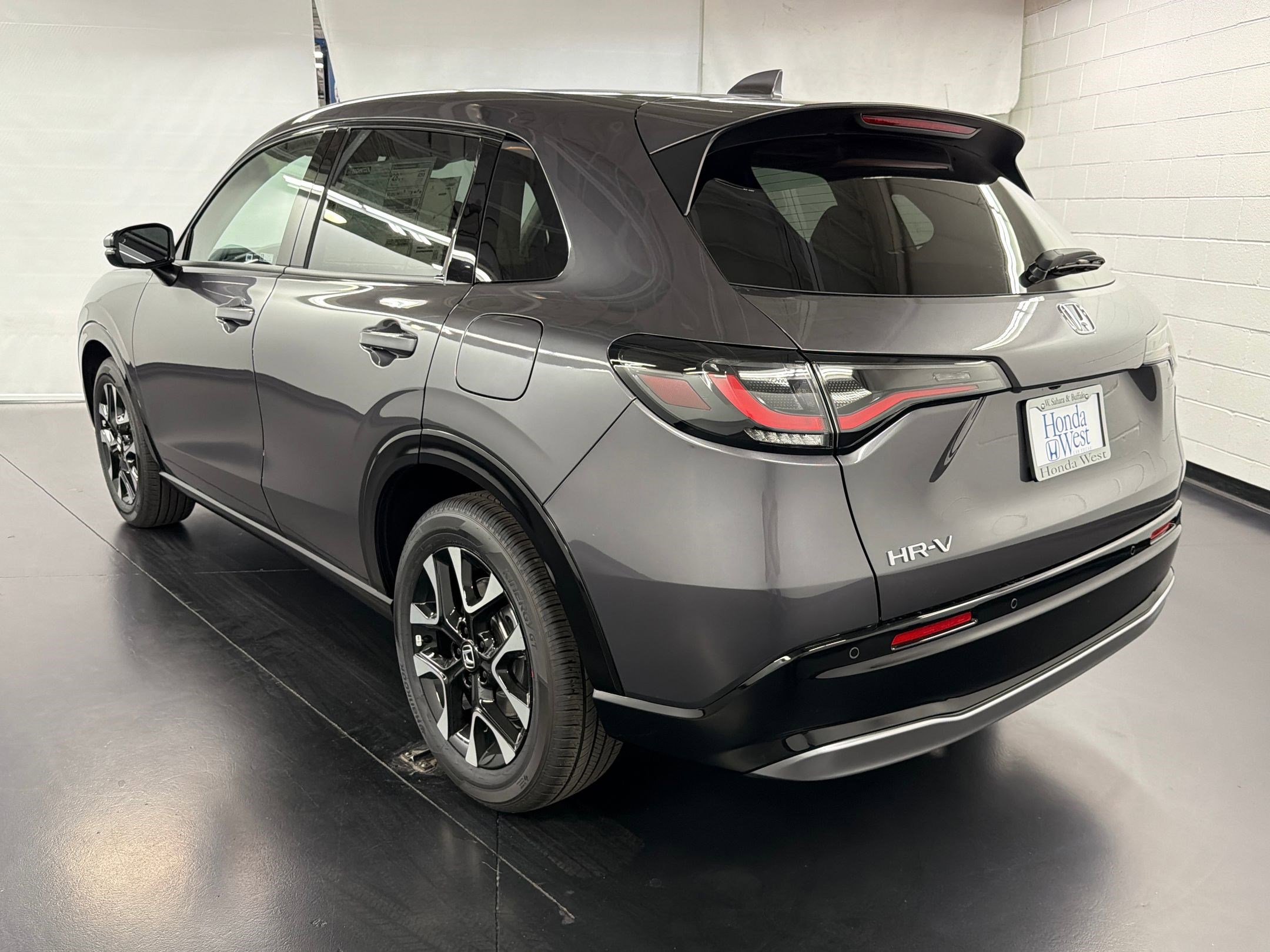 New 2027 Honda HR-V EX-L image 3