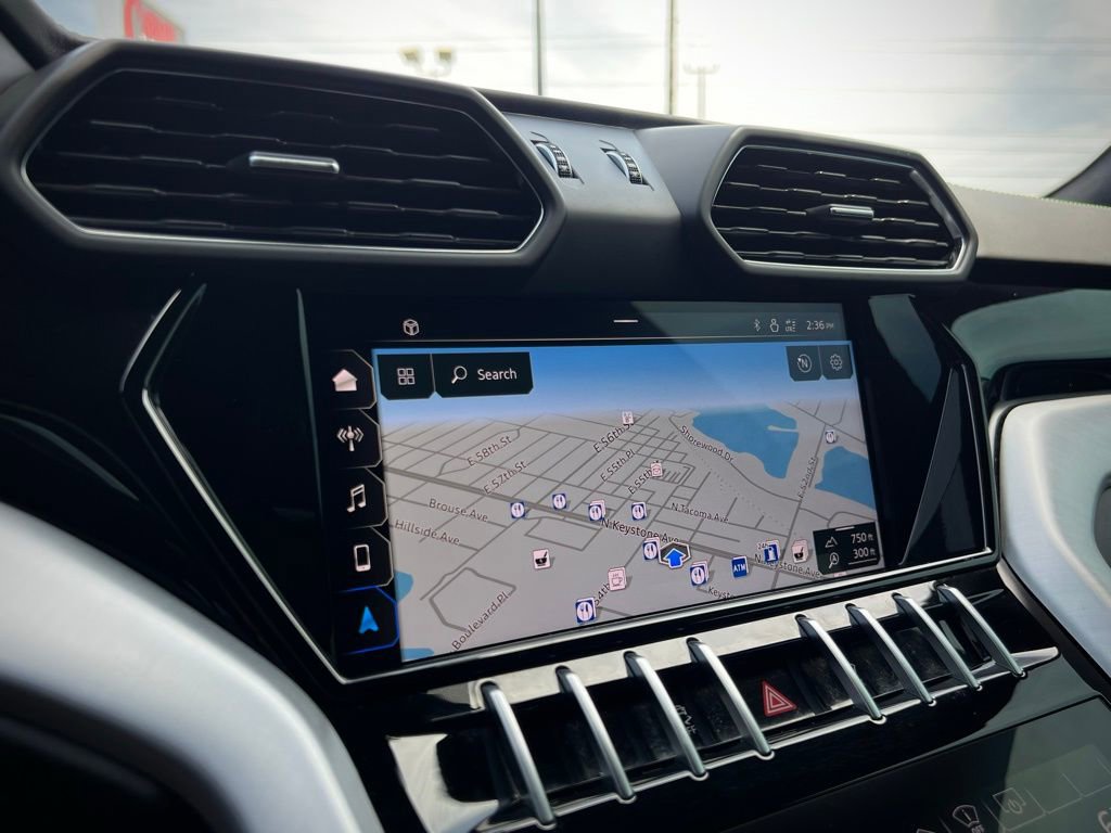 Used 2022 Lamborghini Urus image 77