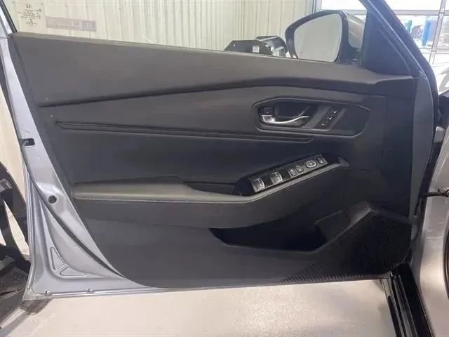 Used 2023 Honda Accord Touring image 8
