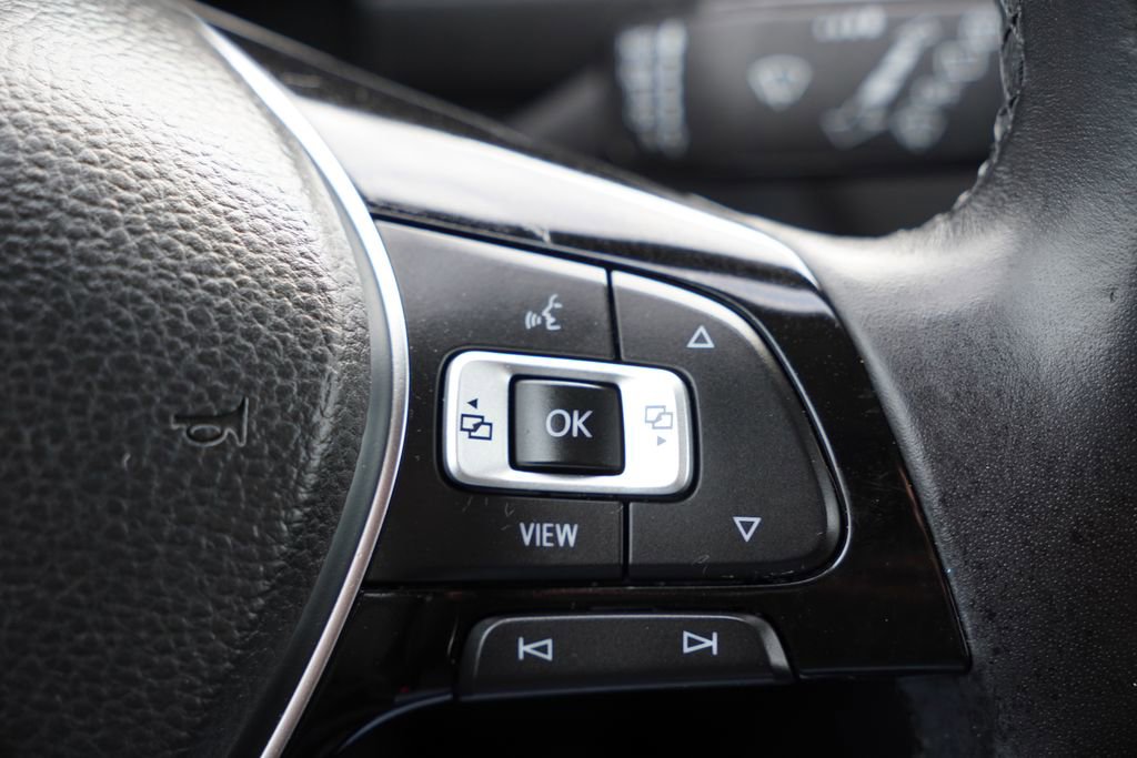 Used 2019 Volkswagen Tiguan SE image 29