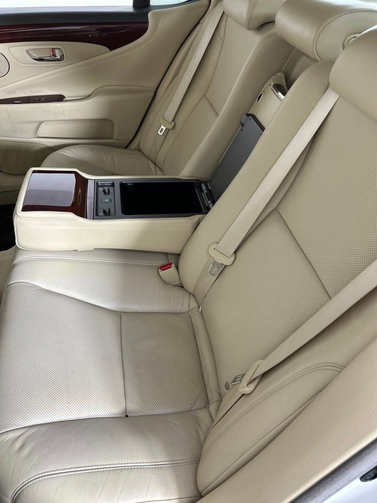 Used 2010 Lexus LS 460 460 image 16
