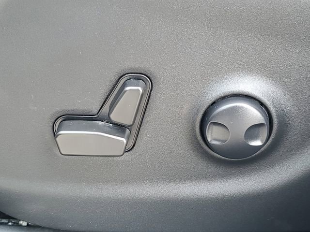 Certified 2022 Jeep Cherokee Trailhawk w/ Trailer Tow Group image 11