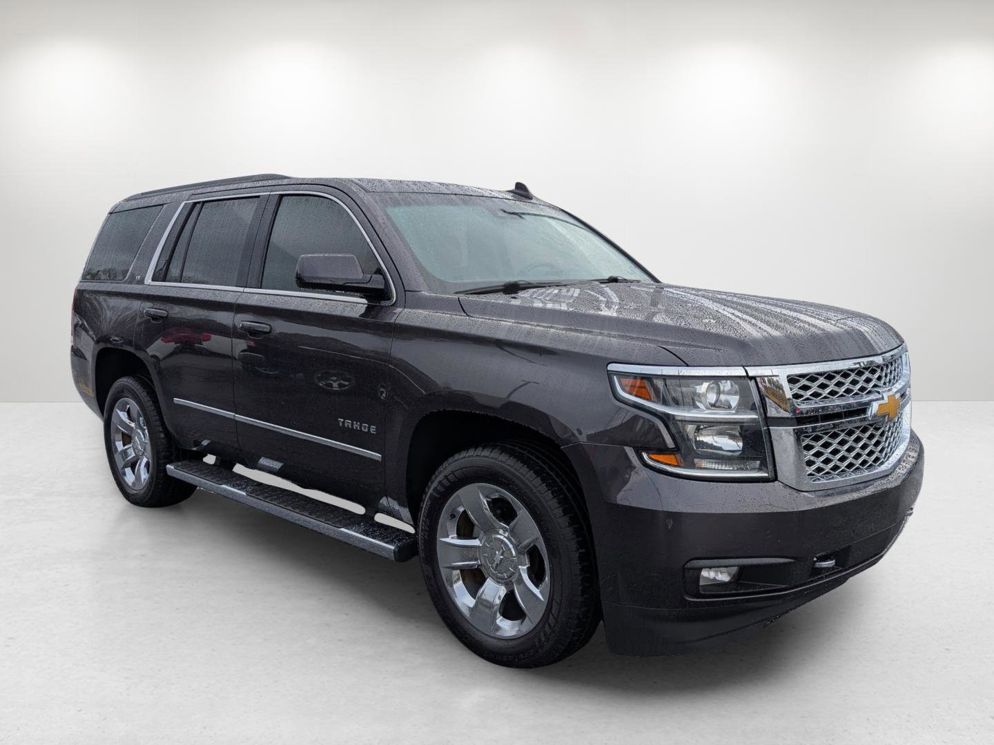 Used 2017 Chevrolet Tahoe LT w/ LT Signature Package image 3
