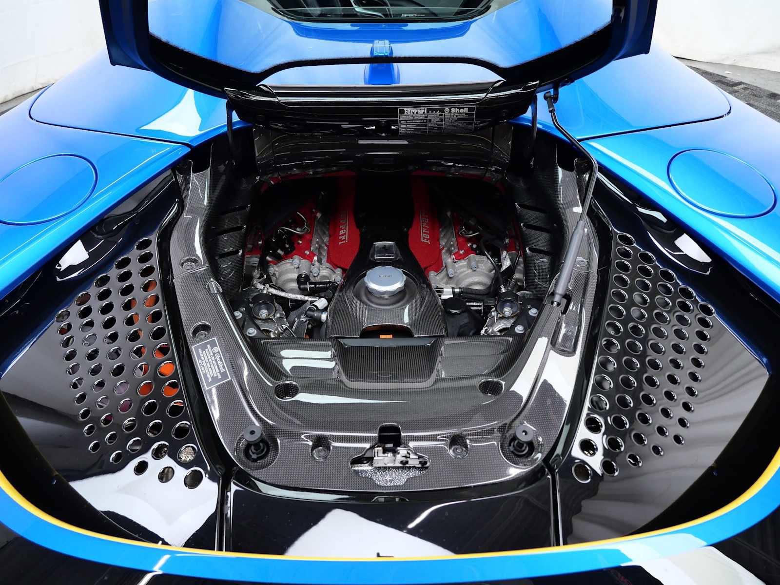 Certified 2023 Ferrari SF90 Spider image 37