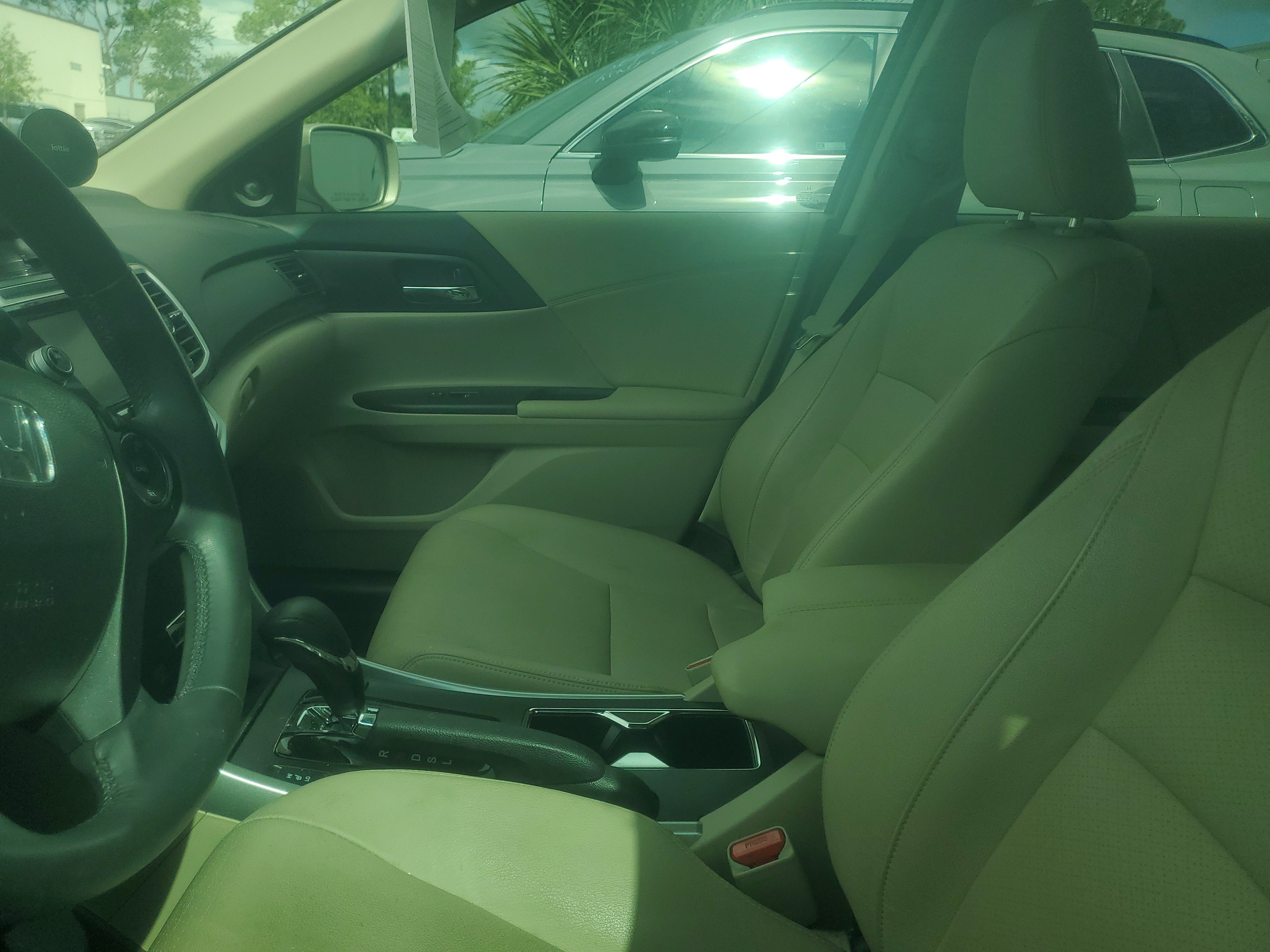 Used 2014 Honda Accord EX-L image 9