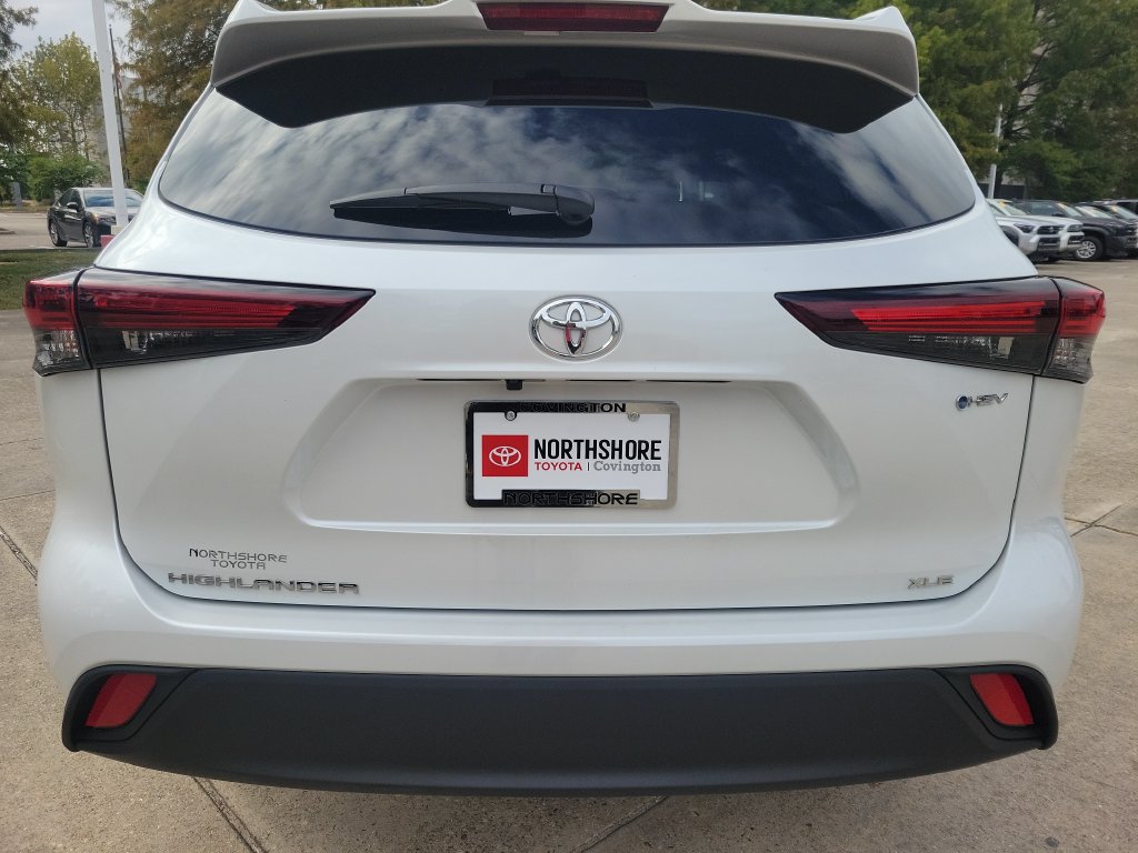Certified 2026 Toyota Highlander XLE AWD/4WD image 5