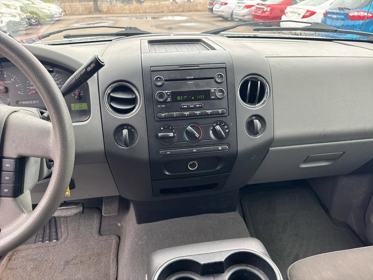 Used 2005 Ford F150 XLT image 10