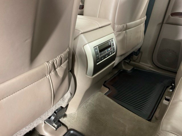 Used 2015 Lexus GX 460 Luxury w/ Preferred Accessory Package AWD/4WD image 16